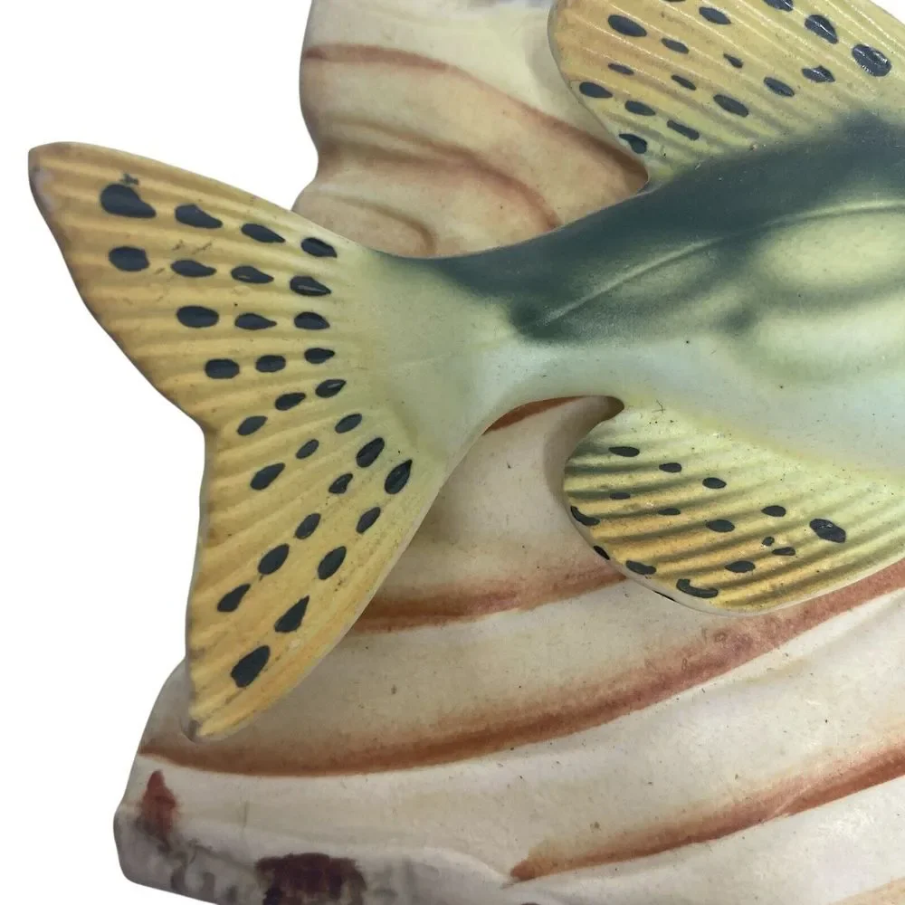 2 VTG ArtMark Japan Fish Wall Plaques 3D plaster Hand painted 6.5